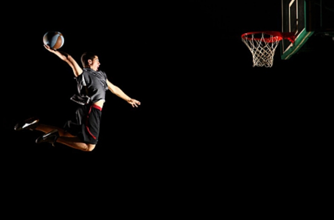 维克托·文班亚马成为史上第二年轻带领球队进入NBA总决赛的球员